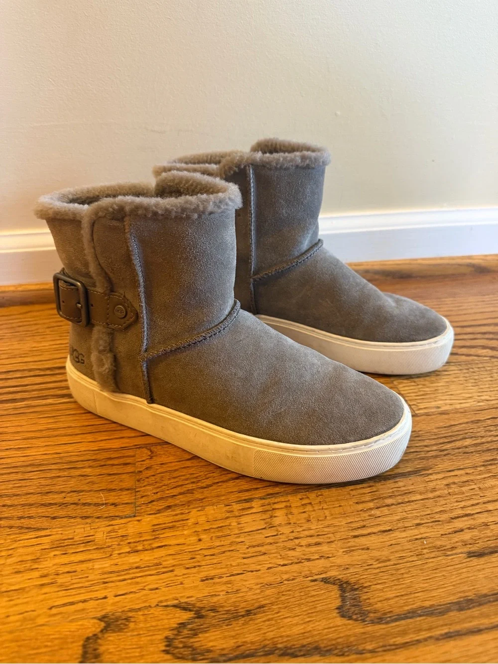 UGG Aika Flat Mid-Height Boots Mole Gray Genuine Suede Fur Lining